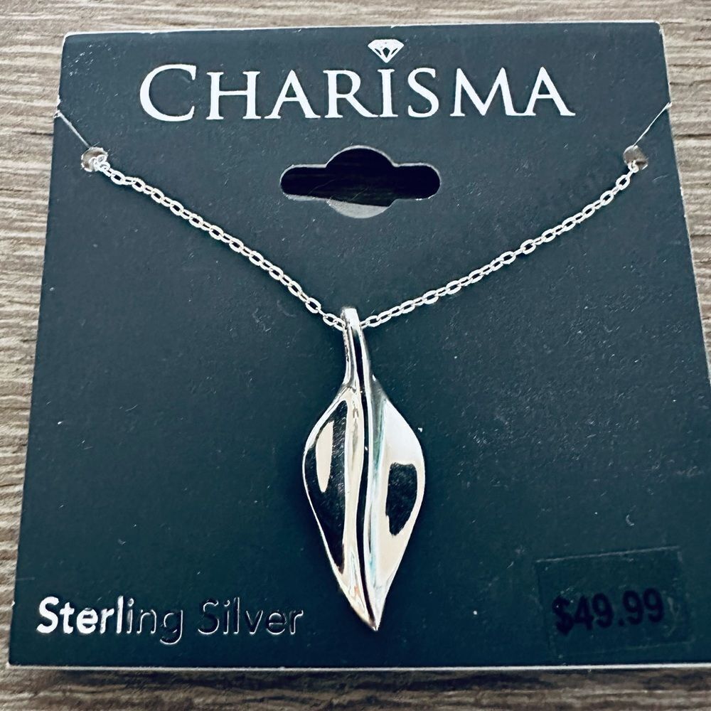 Sterling Silver Wavy Leaf Charm Necklace